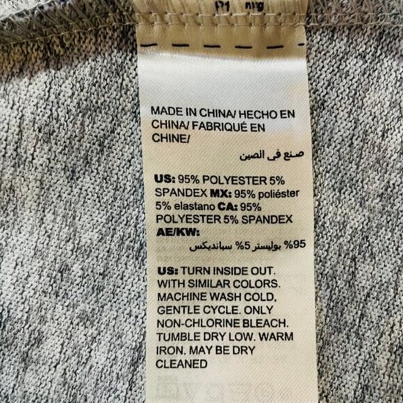 CHICO'S Long Sleeve Paisley Tunic Top with Pockets - Size Small - Picture 10 of 11